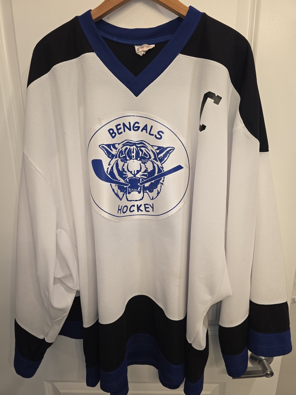 VINTAGE BENGALS HOCKEY GOALIE JERSEY | Size 58 | White/Black/Blue